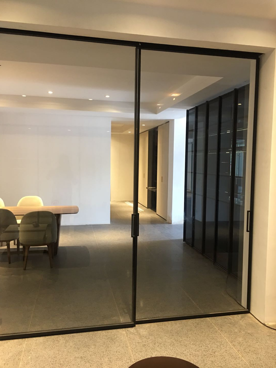 BMB Alu-Framed Glass Panel System | BMB 鋁框玻璃門系統