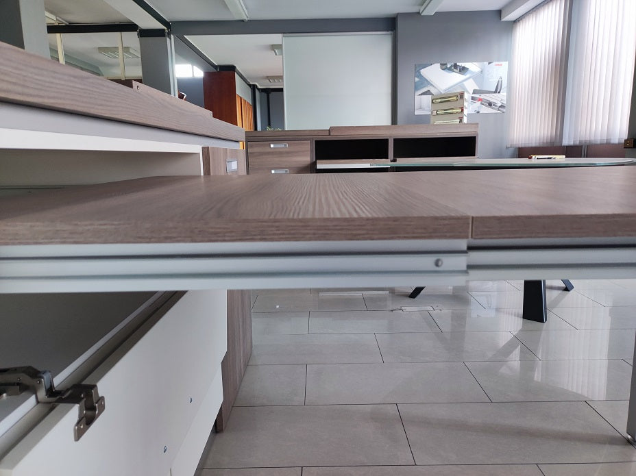 Extension Table with Folding Legs | 伸縮桌連雙脚