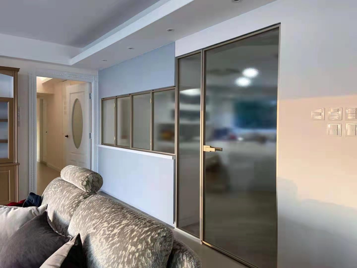 BMB Alu-Framed Glass Panel System | BMB 鋁框玻璃門系統