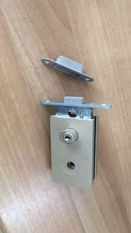 BMB Alu-Framed Glass Panel System | BMB 鋁框玻璃門系統