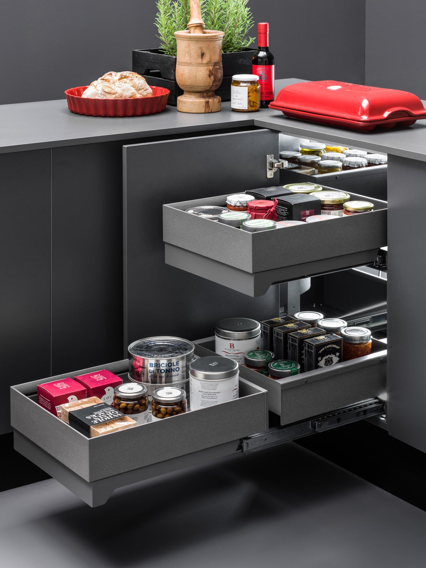 Fly Box corner storage unit for base cabinet | Fly Box 地櫃轉角聯動收納盒套裝