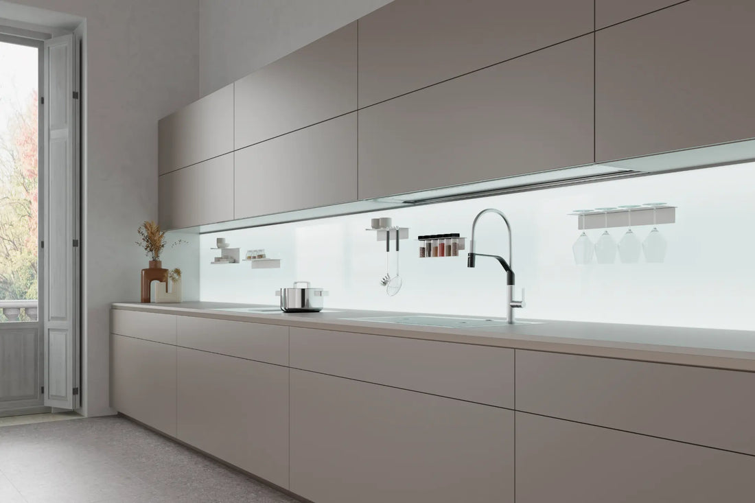 Magnetolab magnetic kitchen panel in polished glass with white accessories